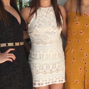 White lace bodycon dress